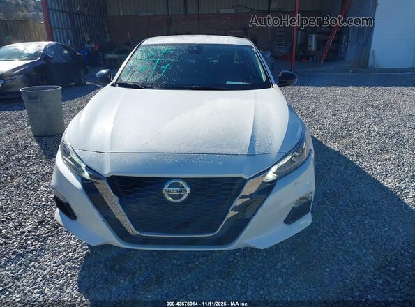 1N4BL4CV2MN401336 2021 NISSAN ALTIMA White Instrument cluster view