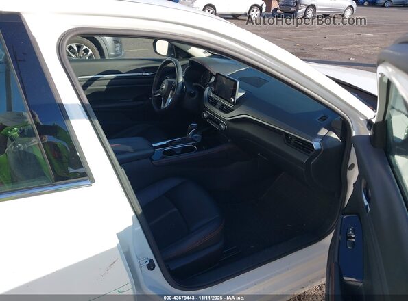 1N4BL4CV9RN385370 2024 NISSAN ALTIMA White Սալոնի դիմացի տեսք