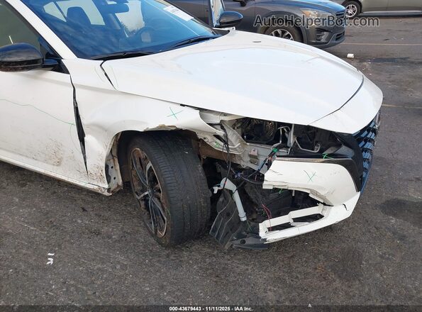 1N4BL4CV9RN385370 2024 NISSAN ALTIMA White Դիմացի տեսք