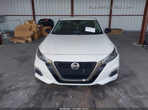 1N4BL4CVXLC241099 2020 NISSAN ALTIMA White Instrument cluster view