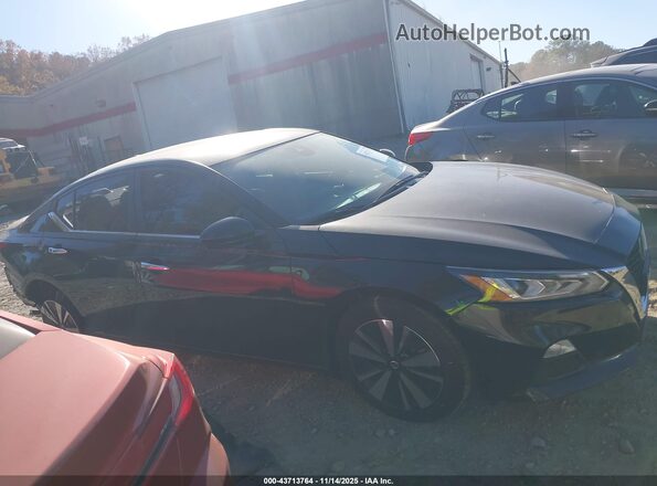 1N4BL4DV0NN403960 2022 NISSAN ALTIMA Черный Вид задней части салона