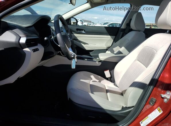 1N4BL4DW4RN402602 2024 NISSAN ALTIMA Red Widok wnętrza z przodu