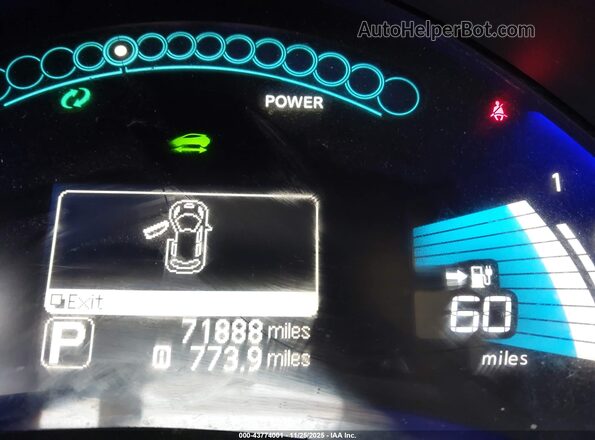 1N4BZ0CP3HC309923 2017 NISSAN LEAF Silver Вид щитка приладів