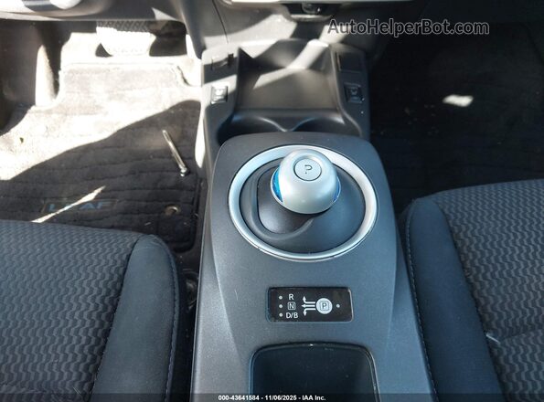 1N4BZ0CP4HC311034 2017 NISSAN LEAF White Սարքավորումների վահանակի տեսք