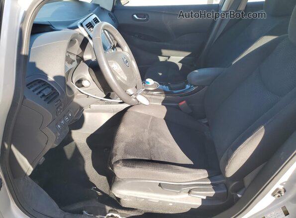 1N4BZ0CP5GC312143 2016 NISSAN LEAF Silver Вид салону спереду
