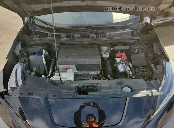 1N4BZ1BP7LC311593 2020 NISSAN LEAF Black ძრავის განყოფილების ხედი