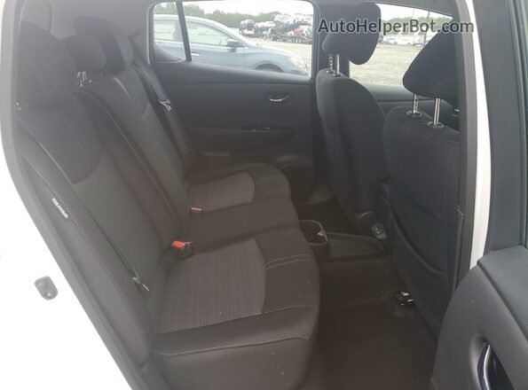 1N4CZ1CV0PC552547 2023 NISSAN LEAF White Widok tylnych siedzeń