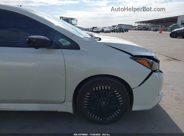 1N4CZ1CV0SC559488 2025 NISSAN LEAF White 