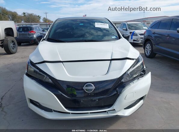 1N4CZ1CV0SC559488 2025 NISSAN LEAF White Widok zestawu wskaźników
