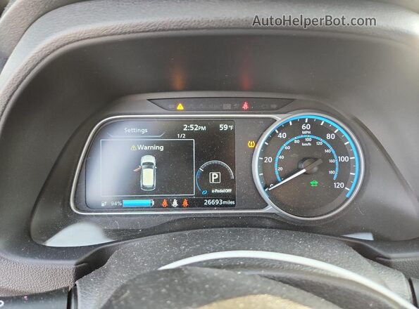 1N4CZ1CV4PC553118 2023 NISSAN LEAF Silver Սարքավորումների վահանակի տեսք