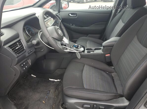 1N4CZ1CV4SC560529 2025 NISSAN LEAF Silver Вид салону спереду