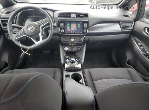 1N4CZ1CV4SC560529 2025 NISSAN LEAF Silver Вид панелі приладів