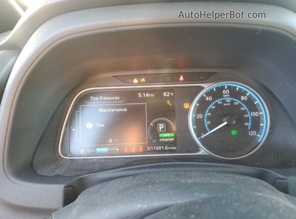 1N4CZ1CV8RC557028 2024 NISSAN LEAF Gray Widok zestawu wskaźników
