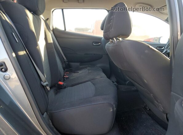 1N4CZ1CV8RC557028 2024 NISSAN LEAF Gray Widok tylnych siedzeń