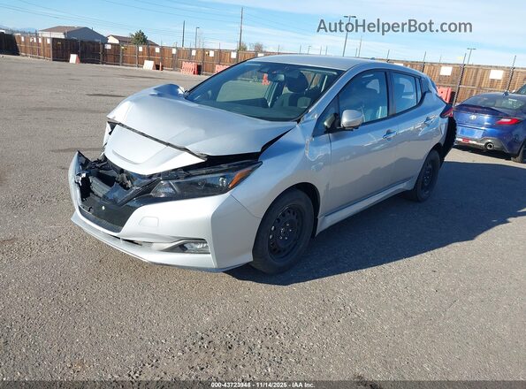 1N4CZ1CV9SC560882 2025 NISSAN LEAF Silver 