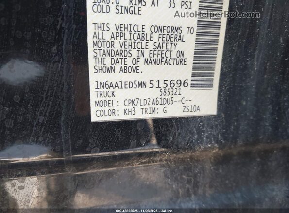 1N6AA1ED5MN515696 2021 NISSAN TITAN Black Widok komory silnika