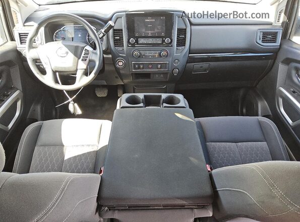 1N6AA1EE8NN106974 2022 NISSAN TITAN White Widok deski rozdzielczej