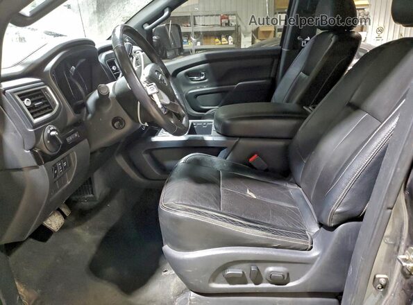 1N6BA1F45JN530004 2018 NISSAN TITAN Gray Front interior view
