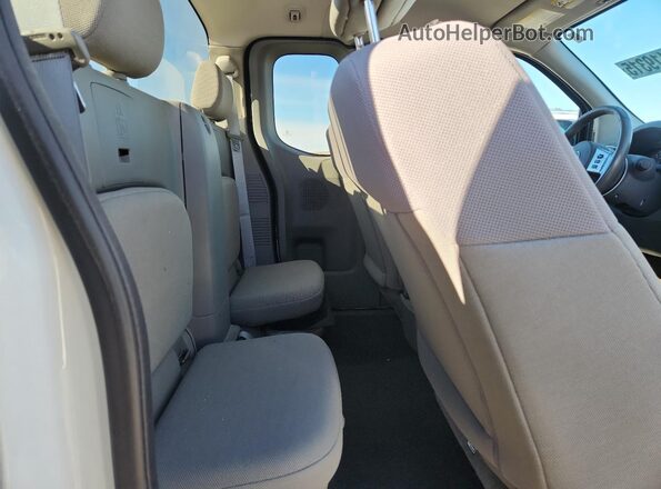1N6ED0CE8MN700887 2021 NISSAN FRONTIER White Widok tylnych siedzeń
