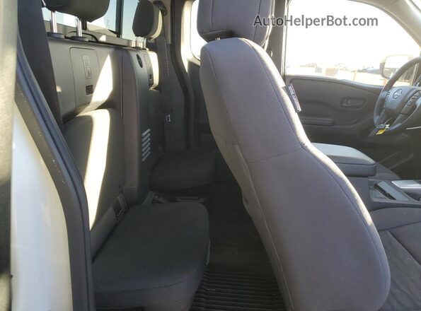 1N6ED1CM3SN648076 2025 NISSAN FRONTIER White Widok tylnych siedzeń
