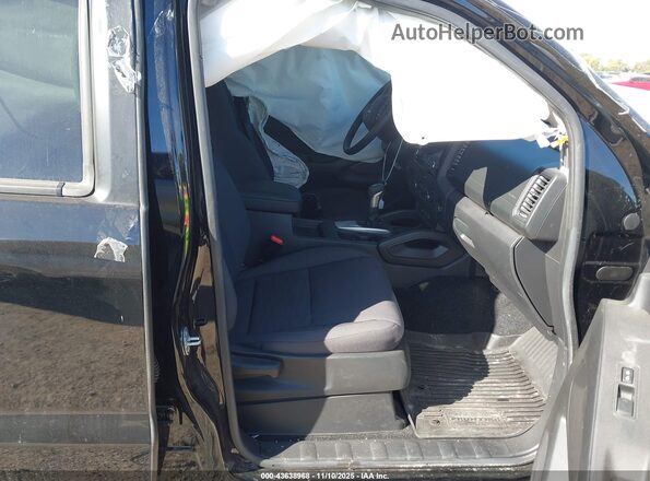 1N6ED1EJ2RN648034 2024 NISSAN FRONTIER Черный Вид салона спереди