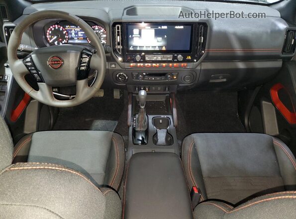 1N6ED1EKXSN649396 2025 NISSAN FRONTIER Gray Vista del salpicadero