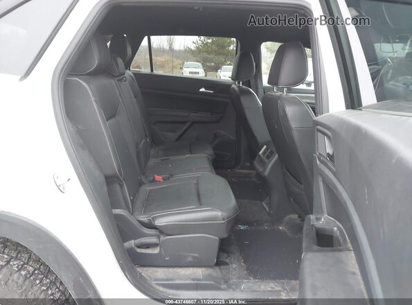 1V24C2CA9LC203575 2020 VOLKSWAGEN ATLAS White Вид наклейки з VIN-кодом