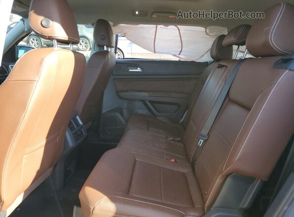 1V2BR2CA0PC513545 2023 VOLKSWAGEN ATLAS Silver Vista interior trasera