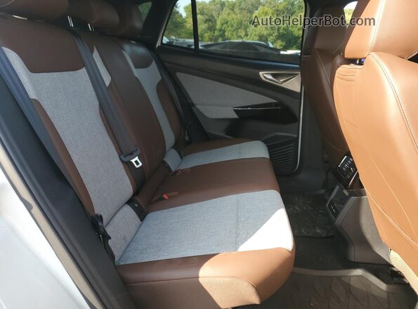 1V2CRPE89RC007355 2024 VOLKSWAGEN ID.4 White უკანა სალონის ხედი