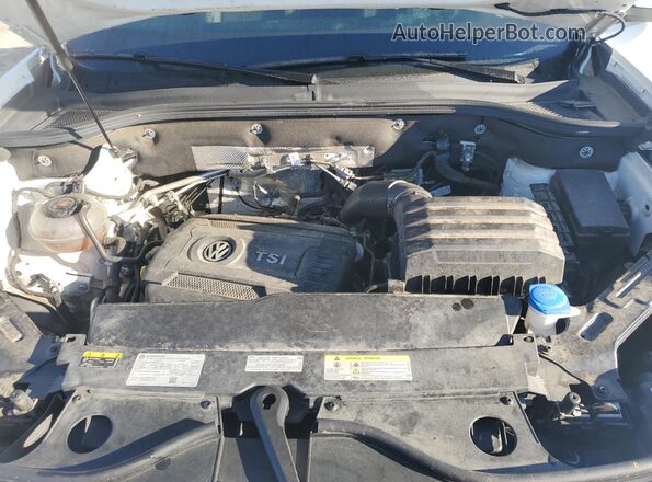 1V2DP2CA2PC546075 2023 VOLKSWAGEN ATLAS White Widok komory silnika