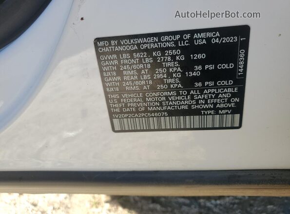 1V2DP2CA2PC546075 2023 VOLKSWAGEN ATLAS White Widok naklejki z numerem VIN