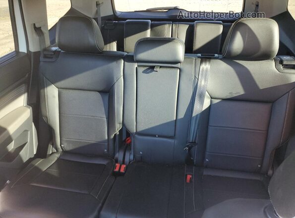 1V2DP2CA2PC546075 2023 VOLKSWAGEN ATLAS White Widok tylnych siedzeń