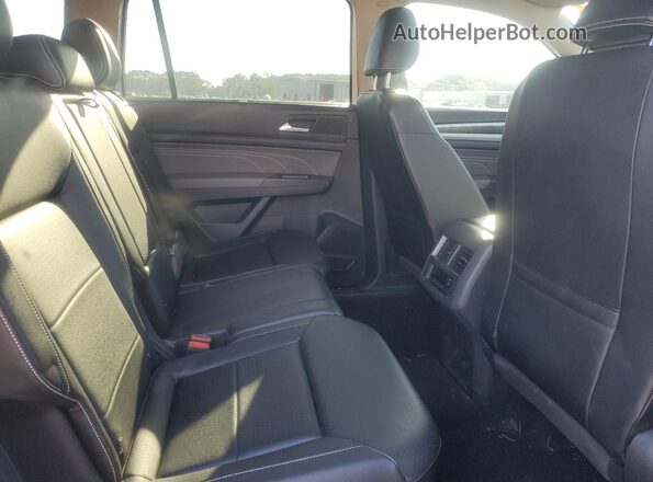 1V2DP2CA2PC546075 2023 VOLKSWAGEN ATLAS White Widok wnętrza z tyłu