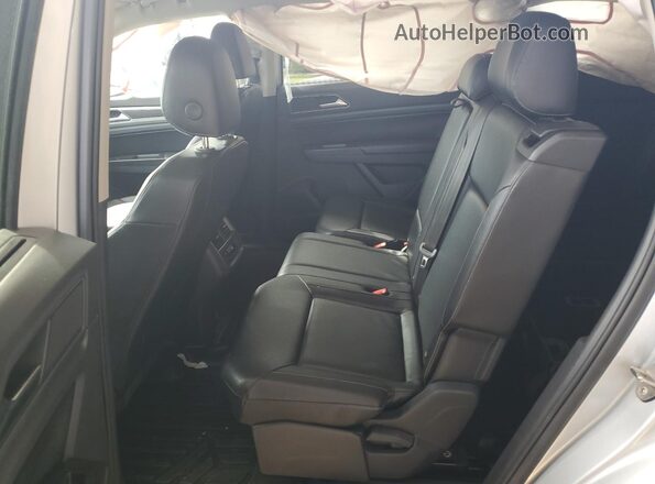 1V2DR2CA1JC509553 2018 VOLKSWAGEN ATLAS Silver Vista de los asientos traseros