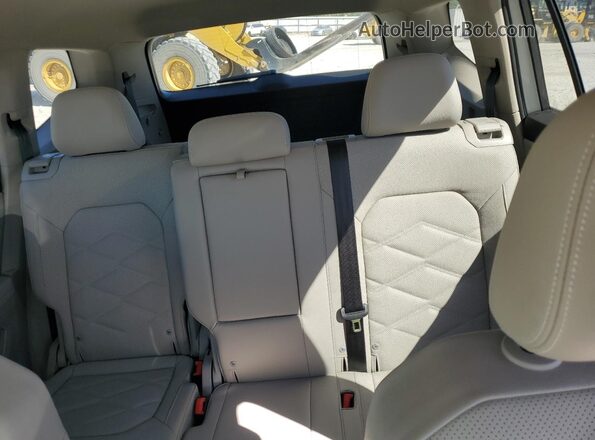 1V2DR2CA7SC553154 2025 VOLKSWAGEN ATLAS White Вид задніх сидінь