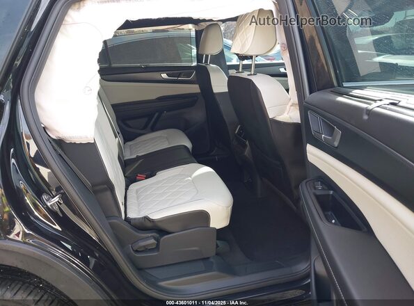 1V2FE2CA2RC242469 2024 VOLKSWAGEN ATLAS Black Vista de la etiqueta del VIN
