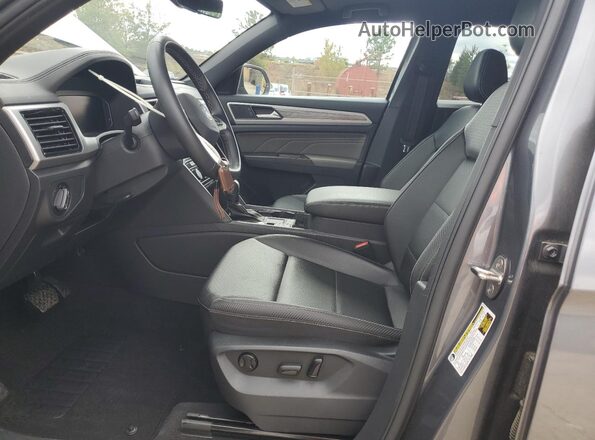 1V2JE2CA4PC208041 2023 VOLKSWAGEN ATLAS Charcoal Вид салону спереду