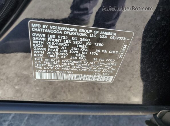 1V2JR2CA7RC501357 2024 VOLKSWAGEN ATLAS Black Widok wnętrza 360 stopni