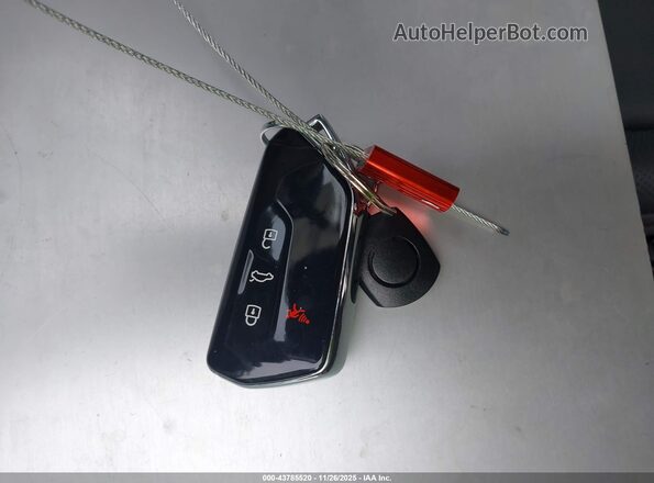 1V2JSPE85SC013882 2025 VOLKSWAGEN ID.4 White Dashboard view