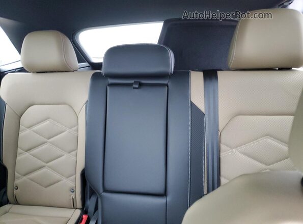 1V2KE2CA4RC238972 2024 VOLKSWAGEN ATLAS Белый Вид задних сидений