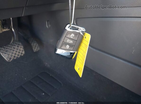 1V2LP2CA9NC515494 2022 VOLKSWAGEN ATLAS Black Vista del salpicadero