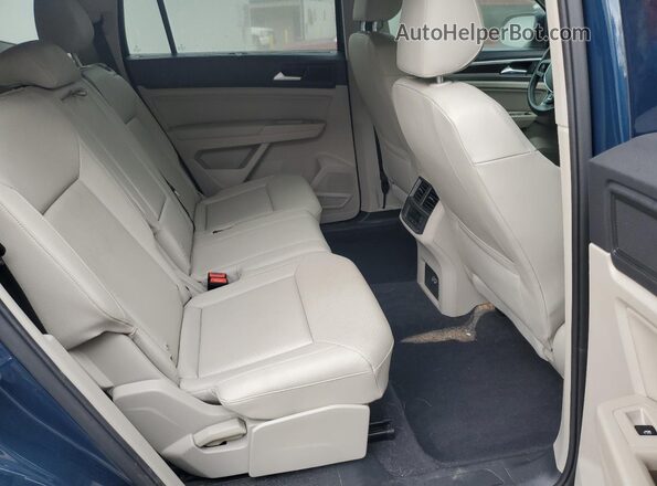 1V2LR2CA1LC505355 2020 VOLKSWAGEN ATLAS Blue Rear interior view