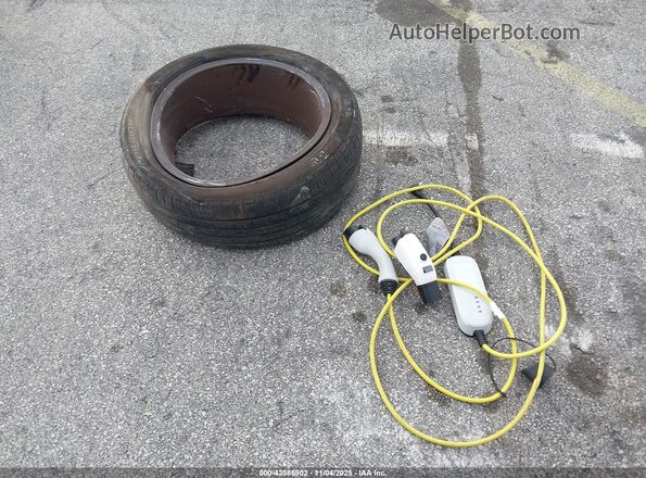 1V2VMPE88PC019033 2023 VOLKSWAGEN ID.4 Silver Вид панелі приладів