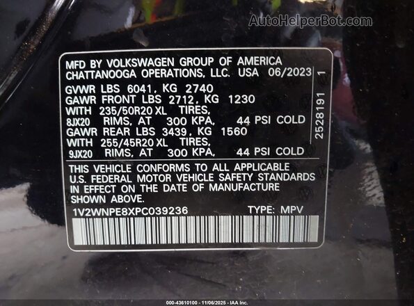 1V2WNPE8XPC039236 2023 VOLKSWAGEN ID.4 Black Engine compartment view