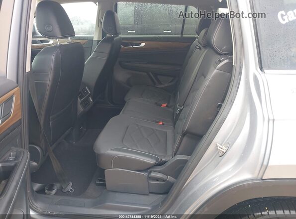 1V2WR2CA0RC553631 2024 VOLKSWAGEN ATLAS Silver Vista de la etiqueta del VIN
