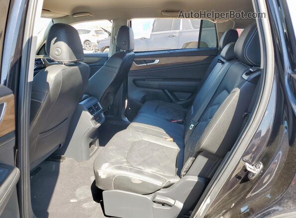 1V2WR2CA5RC500875 2024 VOLKSWAGEN ATLAS Black Вид задньої частини салону