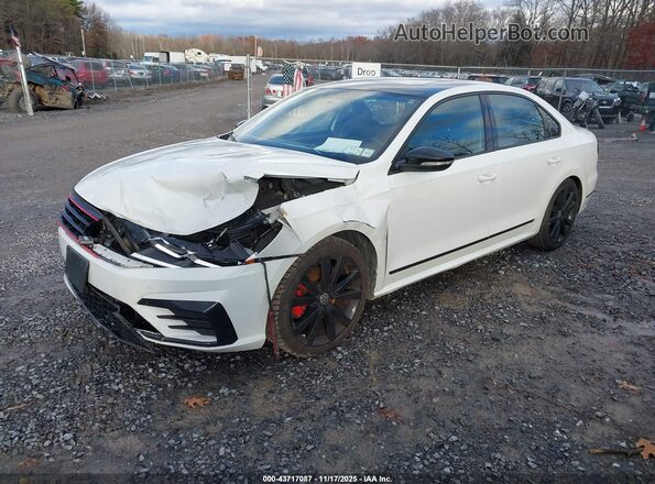 1VWJM7A39JC049527 2018 VOLKSWAGEN PASSAT White Vista tres cuartos delantera izquierda