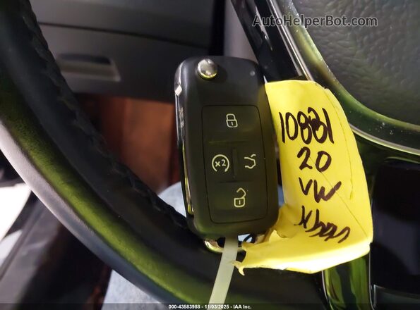 1VWMA7A37LC024473 2020 VOLKSWAGEN PASSAT Black Dashboard view