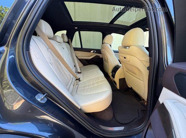 5UXCR6C55KLK82486 2019 BMW X5 Gray 
