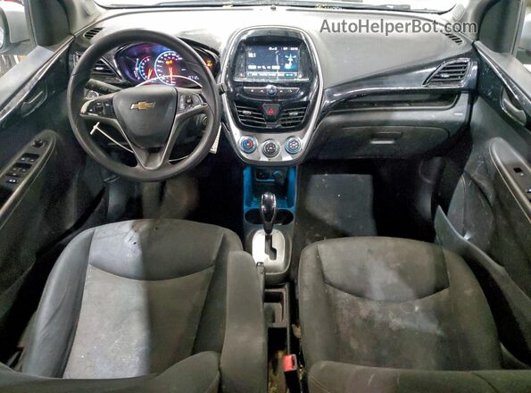 KL8CD6SA3JC470736 2018 CHEVROLET SPARK Silver Սարքավորումների վահանակի տեսք